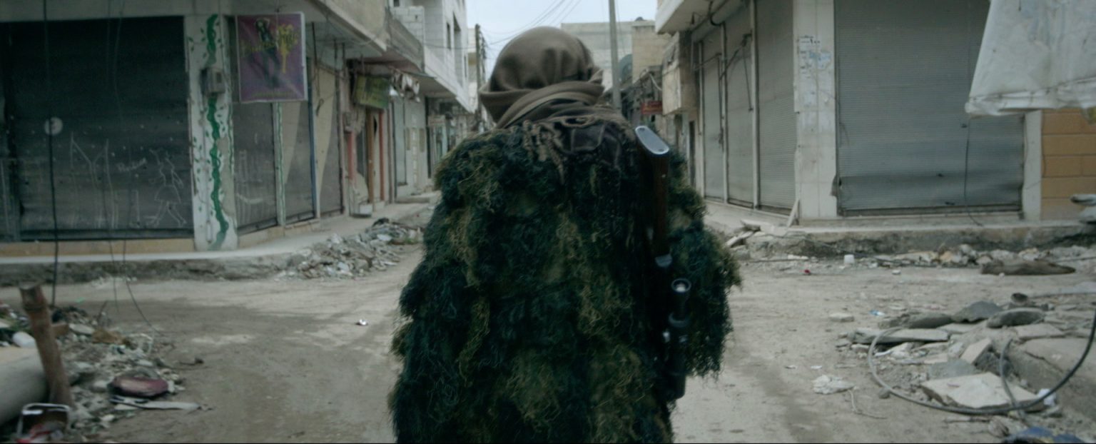 Square Eyes - The sniper of kobani - still 03